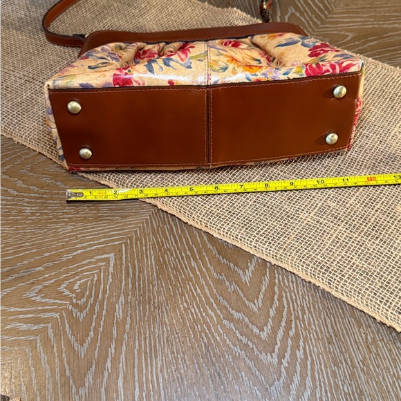 Patricia Nash Zelia Aegean Blooms Frame Convertible Bag - Picture 13 of 14